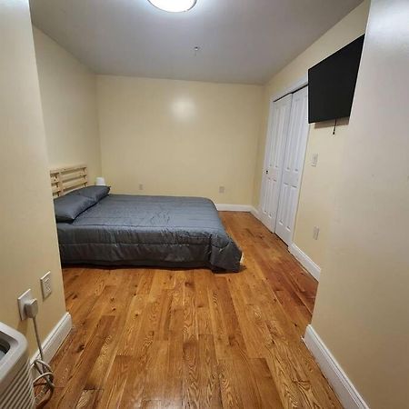 Appartamento Classy 3 Bed Near Nyc With View! Union City Esterno foto