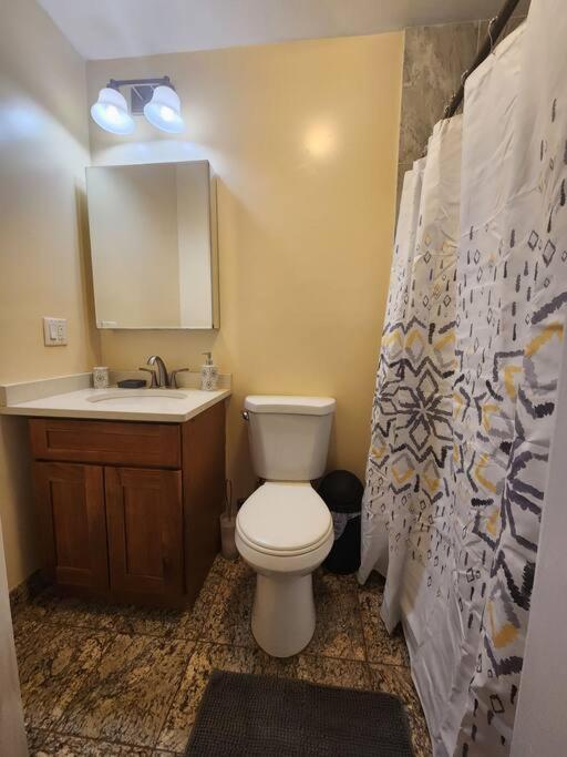 Appartamento Classy 3 Bed Near Nyc With View! Union City Esterno foto