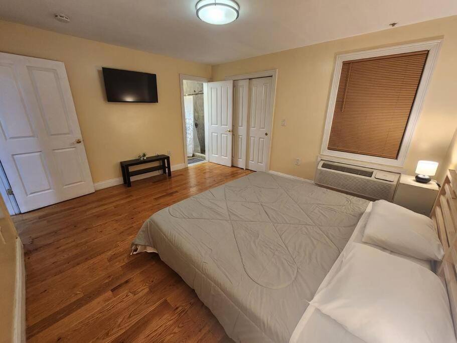 Appartamento Classy 3 Bed Near Nyc With View! Union City Esterno foto
