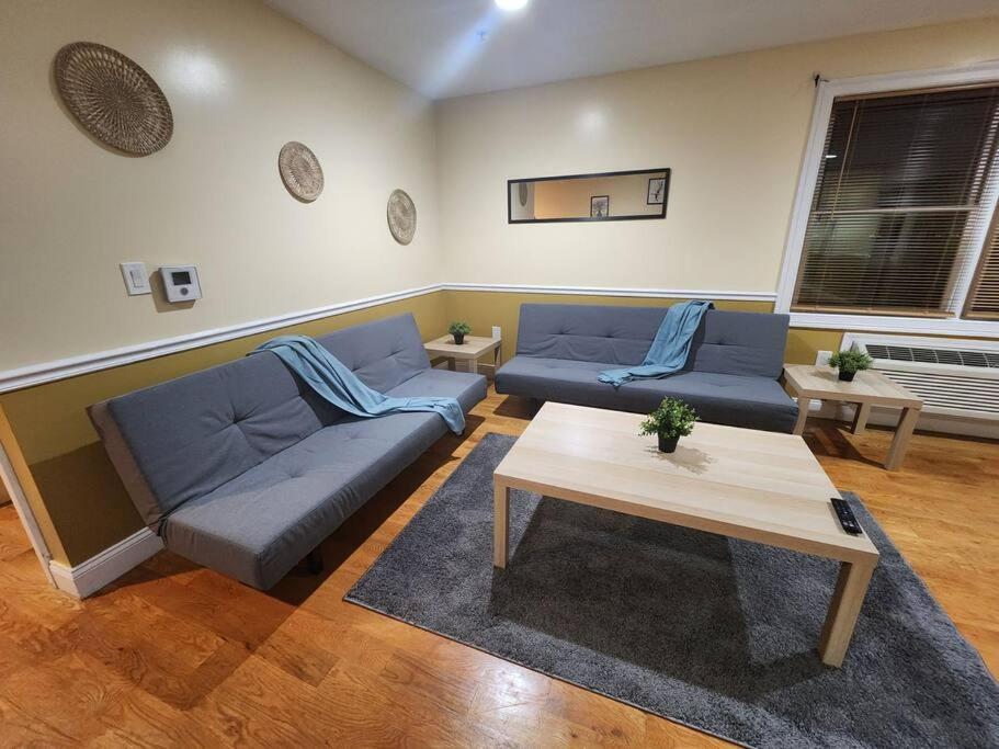 Appartamento Classy 3 Bed Near Nyc With View! Union City Esterno foto